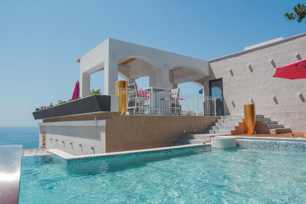 Hotel Maris Улцинь Екстер'єр фото